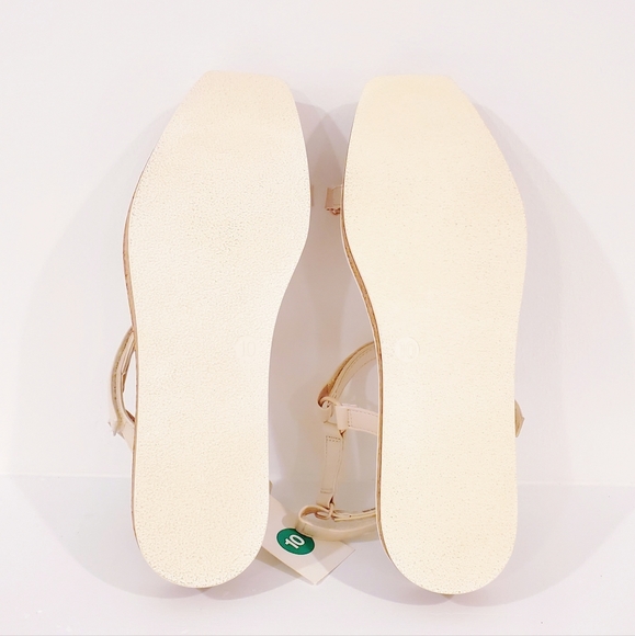 Sandals - Picture 2 of 5